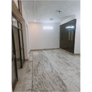 Room in 6 BHK Independent House at Sector 25 – for Sale