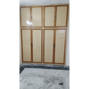 Room in 6 BHK Independent House at Sector 25 – for Sale