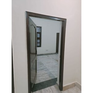 Room in 6 BHK Independent House at Sector 25 – for Sale