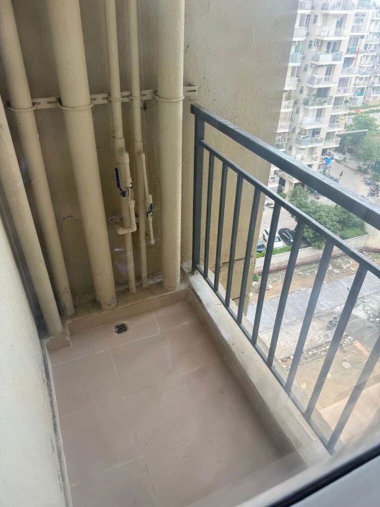 Balcony, mrg-the-balcony 2 Bedroom 965 Sq.Ft. Apartment In Sector 93 Gurgaon 10618872