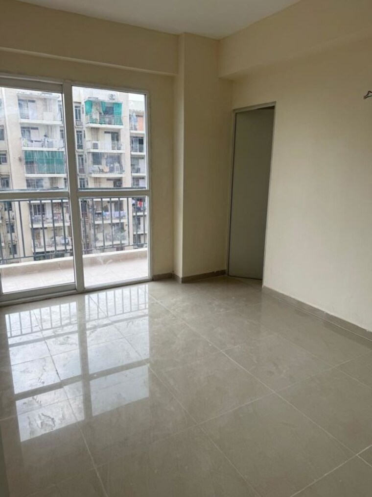 Room, mrg-the-balcony 2 Bedroom 965 Sq.Ft. Apartment In Sector 93 Gurgaon 10618872