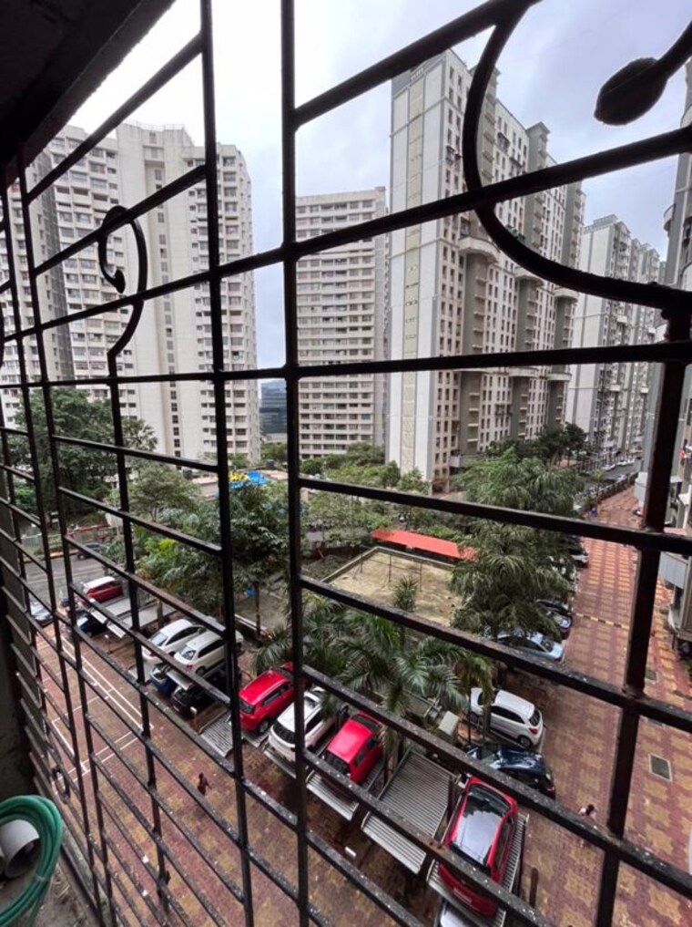 Balcony, sapphire-lakeside 1 Bedroom 600 Sq.Ft. Apartment In Powai Mumbai 10618885