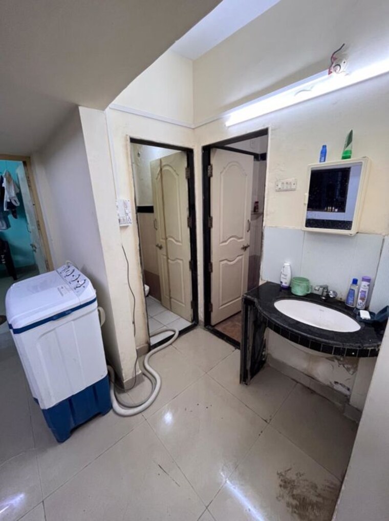 Living Room, sapphire-lakeside 1 Bedroom 600 Sq.Ft. Apartment In Powai Mumbai 10618885