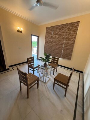 Team Area in 2 BHK Builder Floor at Sector 46 – for Rent