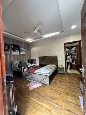 Bedroom in 2.5 BHK Builder Floor at Sector 46 – for Rent