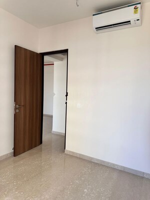 Room in 2 BHK Apartment at Lodha Crown Quality Homes, Majiwada – for Rent
