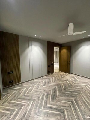 Bedroom in 3 BHK Builder Floor at Sector 46 – for Rent