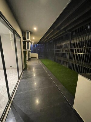 Balcony in 3 BHK Builder Floor at Sector 46 – for Rent