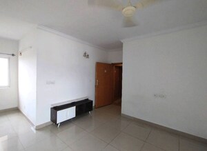 Room in 2 BHK Apartment at Mantri Webcity, Hennur Road – for Sale