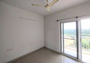 Room in 2 BHK Apartment at Mantri Webcity, Hennur Road – for Sale