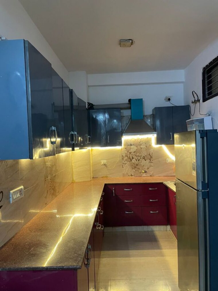 Kitchen, sector 46 3.5 Bedroom 1850 Sq.Ft. Builder Floor In Sector 46 Gurgaon 10618917