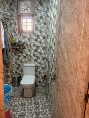 Bathroom in 1 BHK Builder Floor at Mahavir Enclave 1 – for Sale