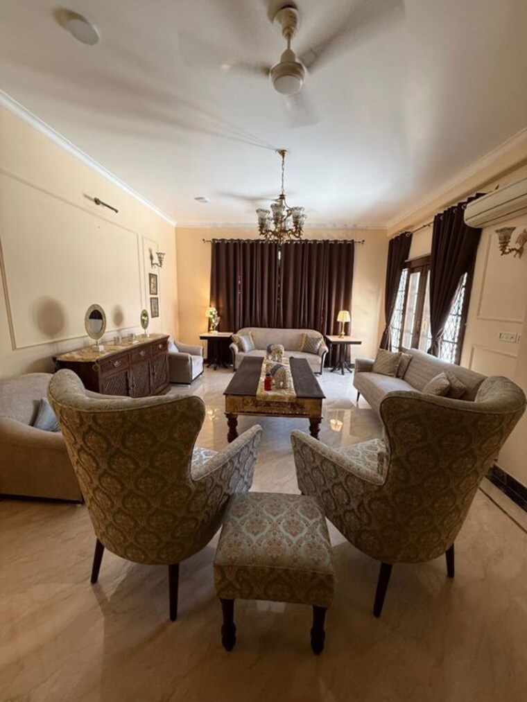 Living Room, sector 46 4 Bedroom 2000 Sq.Ft. Builder Floor In Sector 46 Gurgaon 10618938