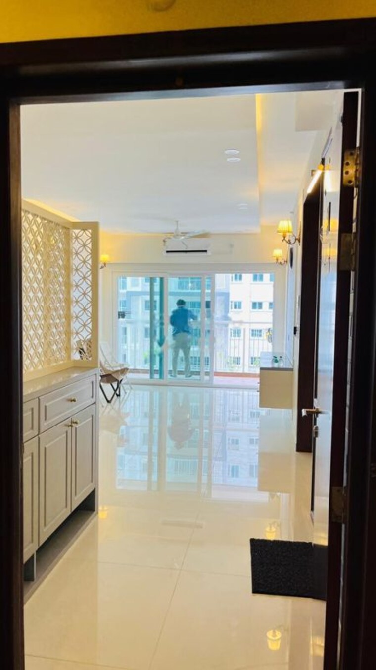 Balcony, l-t-raintree-boulevard 3 Bedroom 1700 Sq.Ft. Apartment In Hebbal Bangalore 10618946