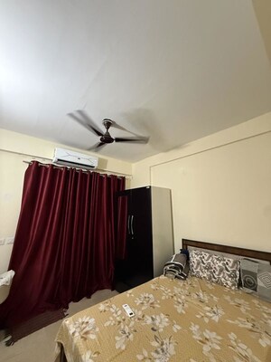 Bedroom in 2 BHK Builder Floor at Sector 22 – for Rent
