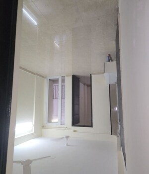 Room in 2 BHK Builder Floor at Sector 21 – for Rent