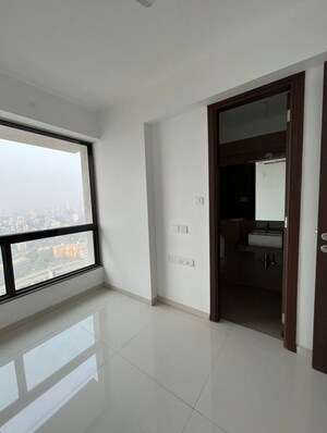 Room in 1 BHK Apartment at Je And Vee Om Trimurti, Malad East – for Rent