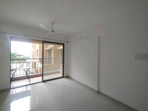 Room in 2 BHK Apartment at Goel Ganga New Town, Dhanori – for Rent