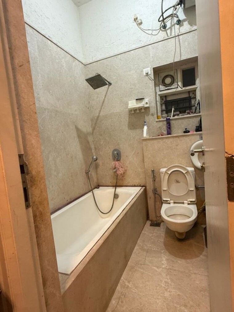 Bathroom, prestige-augusta-golf-village 3 Bedroom 2400 Sq.Ft. Villa In Kothanur Bangalore 10618957