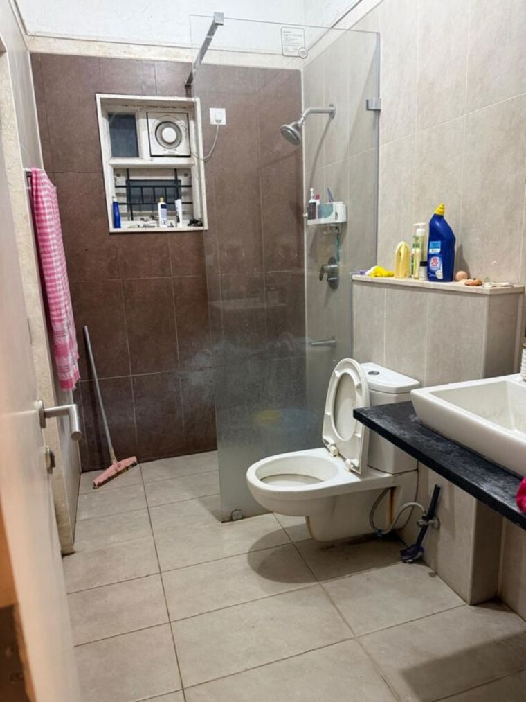 Bathroom, prestige-augusta-golf-village 3 Bedroom 2400 Sq.Ft. Villa In Kothanur Bangalore 10618957