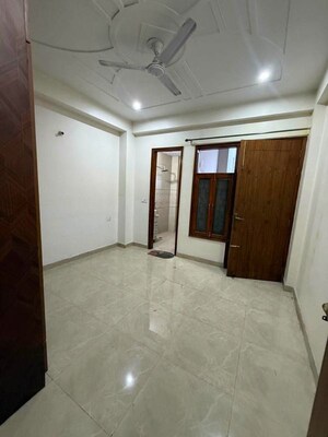 Room in 3 BHK Apartment at BPTP Freedom Park Life, Sector 57 – for Rent