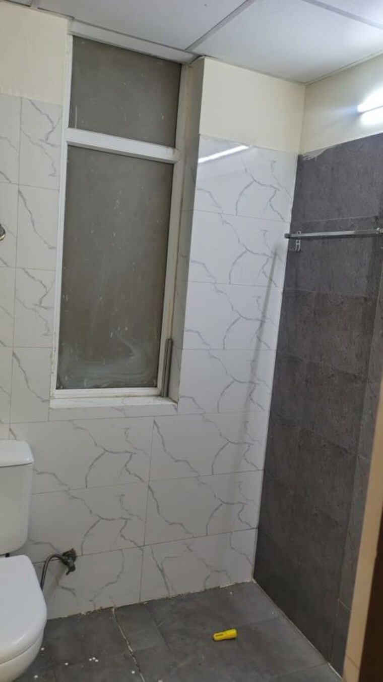 Bathroom, rps-auria 3 Bedroom 1835 Sq.Ft. Apartment In Sector 88 Faridabad 10618986