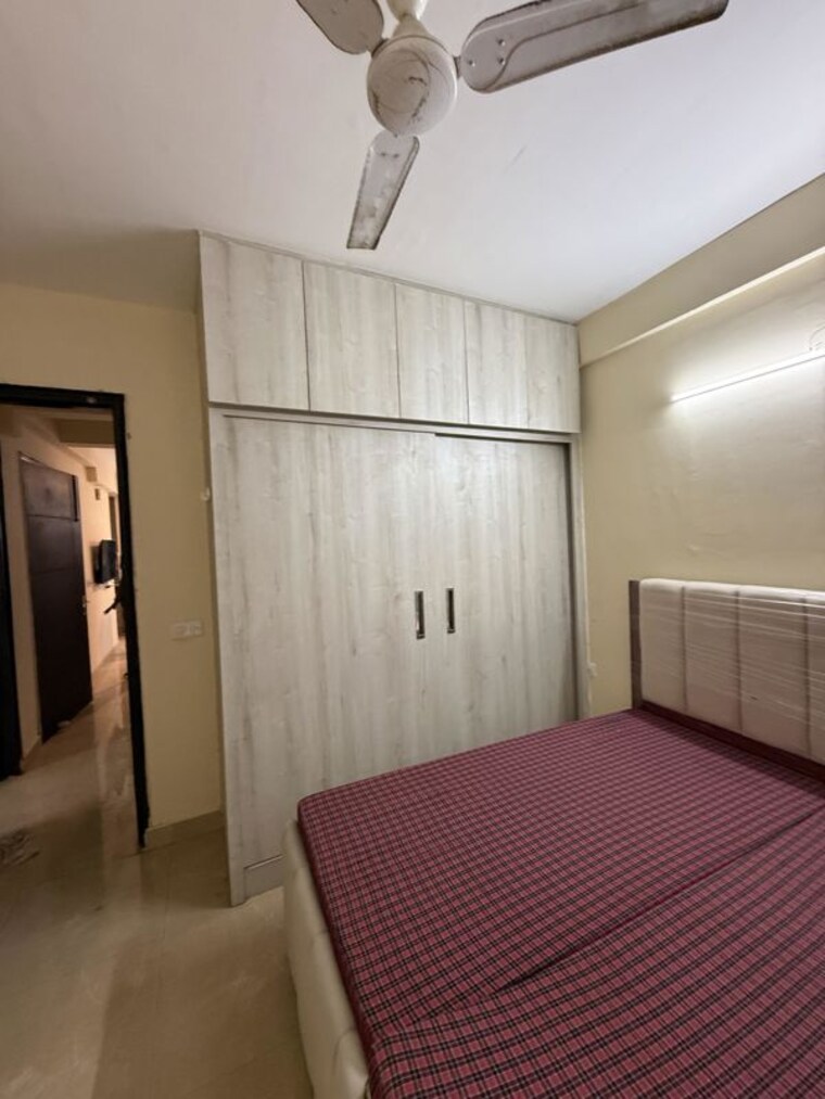Bedroom, sector 23 3 Bedroom 1550 Sq.Ft. Builder Floor In Sector 23 Gurgaon 10618991