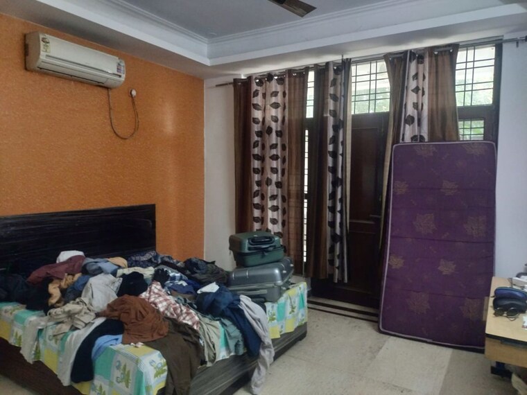 Living Room, sector 45 4 Bedroom 3000 Sq.Ft. Independent House In Sector 45 Gurgaon 10618993