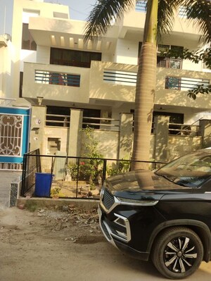 4 BHK Independent House – Exterior View View at Sector 45 - for Rent