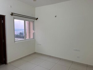 Room in 3 BHK Apartment at Prestige Finsbury Park Hyde, Bagaluru – for Rent