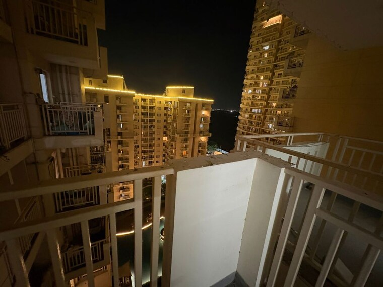 Balcony, m3m-marina 2 Bedroom 1260 Sq.Ft. Apartment In Sector 68 Gurgaon 10618998