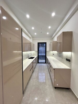 Building Lobby in 3 BHK Builder Floor at Sector 23 – for Rent