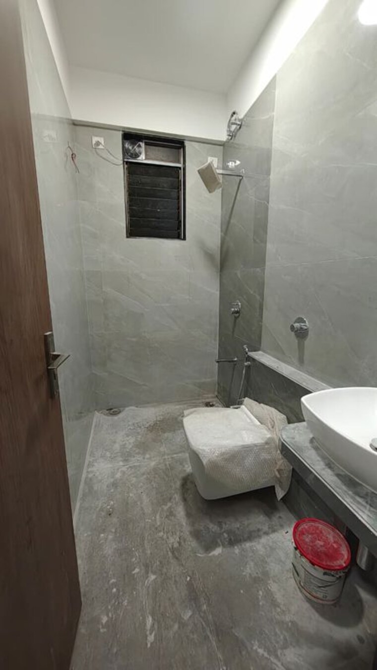 Bathroom, mangesh-darshan-apartment 3 Bedroom 1080 Sq.Ft. Apartment In Santacruz West Mumbai 10619008