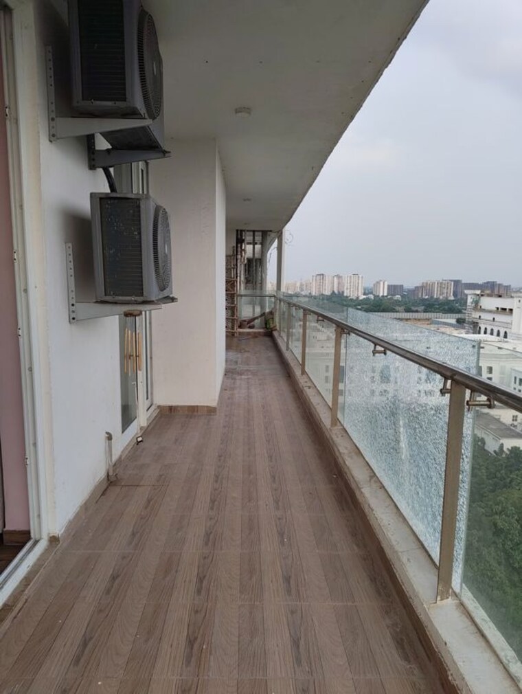 Balcony, omaxe-royal-residency-faridabad 3 Bedroom 1925 Sq.Ft. Apartment In Sector 79 Faridabad 10619028