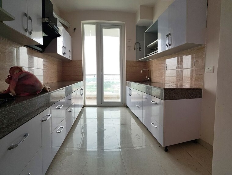 Kitchen, omaxe-royal-residency-faridabad 3 Bedroom 1925 Sq.Ft. Apartment In Sector 79 Faridabad 10619028