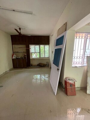 Room in 2 BHK Apartment at Vasant Kunj – for Rent