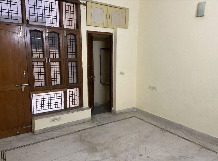 Room, sector 45 2 Bedroom 1300 Sq.Ft. Builder Floor In Sector 45 Gurgaon 10619102