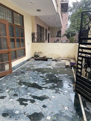 Balcony in 2 BHK Builder Floor at Sector 45 – for Rent
