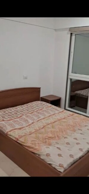 2 BHK Apartment For Rent in Platinum Life, Andheri West