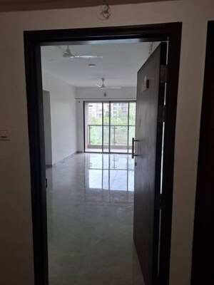Room in 1 BHK Apartment at Crystal Armus, Chembur – for Rent