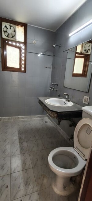 Bathroom in 3 BHK Apartment at Madhur Jivan Apartment, Sector 56 – for Rent