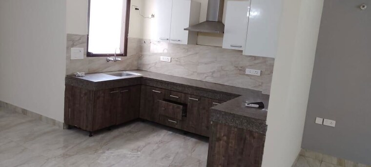 Kitchen, sector 43 2 Bedroom 1200 Sq.Ft. Builder Floor In Sector 43 Gurgaon 10619126