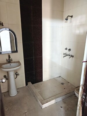 Bathroom in 3 BHK Builder Floor at Green Fields Colony – for Rent