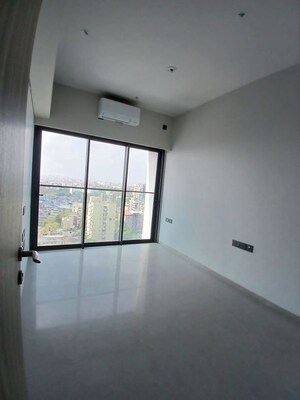 Room in 2 BHK Apartment at Rustomjee Paramount, Khar West – for Rent