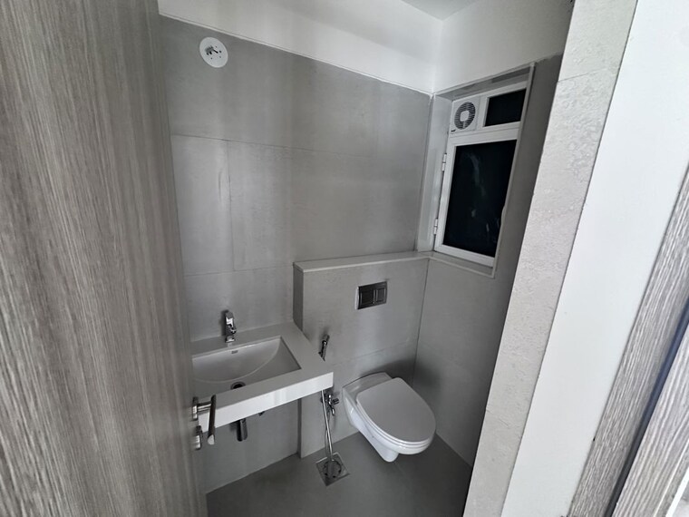 Bathroom, rustomjee-cleon 1 Bedroom 440 Sq.Ft. Apartment In Bandra East Mumbai 10619159