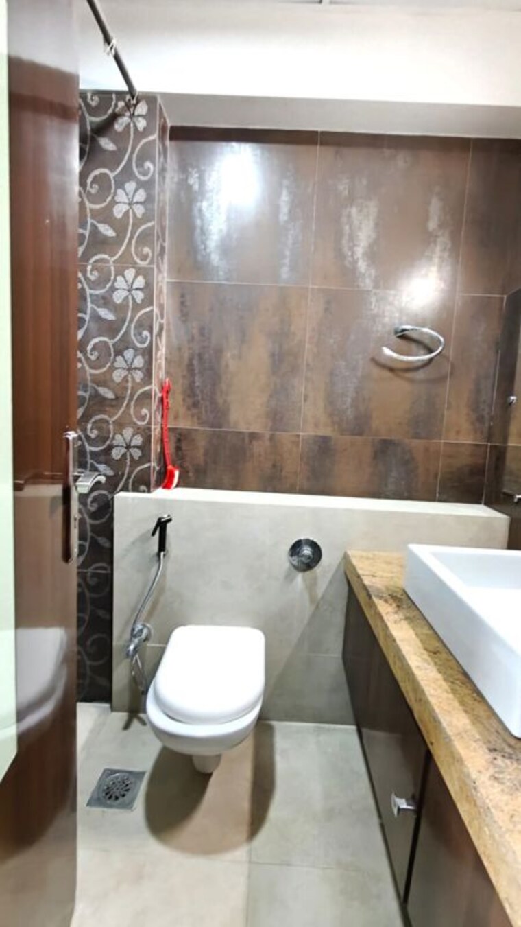 Bathroom, vasant-valley-ivy-tower 3 Bedroom 1150 Sq.Ft. Apartment In Malad East Mumbai 10619152