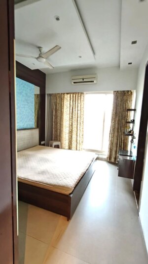 Bedroom in 3 BHK Apartment at Vasant Valley Ivy Tower, Malad East – for Rent