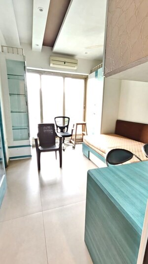 Team Area in 3 BHK Apartment at Vasant Valley Ivy Tower, Malad East – for Rent
