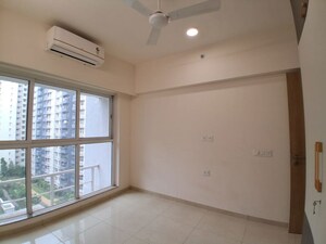 Hall in 3 BHK Apartment at LnT Veridian, Powai – for Rent