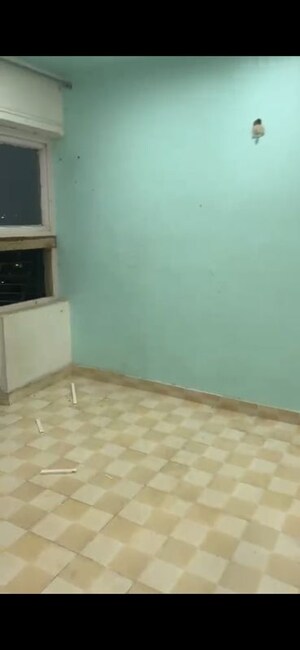 Room in 3.5 BHK Apartment at BPTP Princess Park, Sector 86 – for Rent
